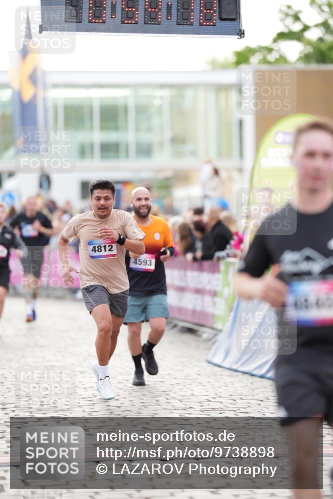 12.06.2026 - Holstenköstenlauf LAZAROV Photography http://msf.ph/oto/9738898 12.06.2026 19:54:17 Laufen 3142, 3187, 3249, 3891, 4258, 4593, 4812, 4840 meine-sportfotos.de