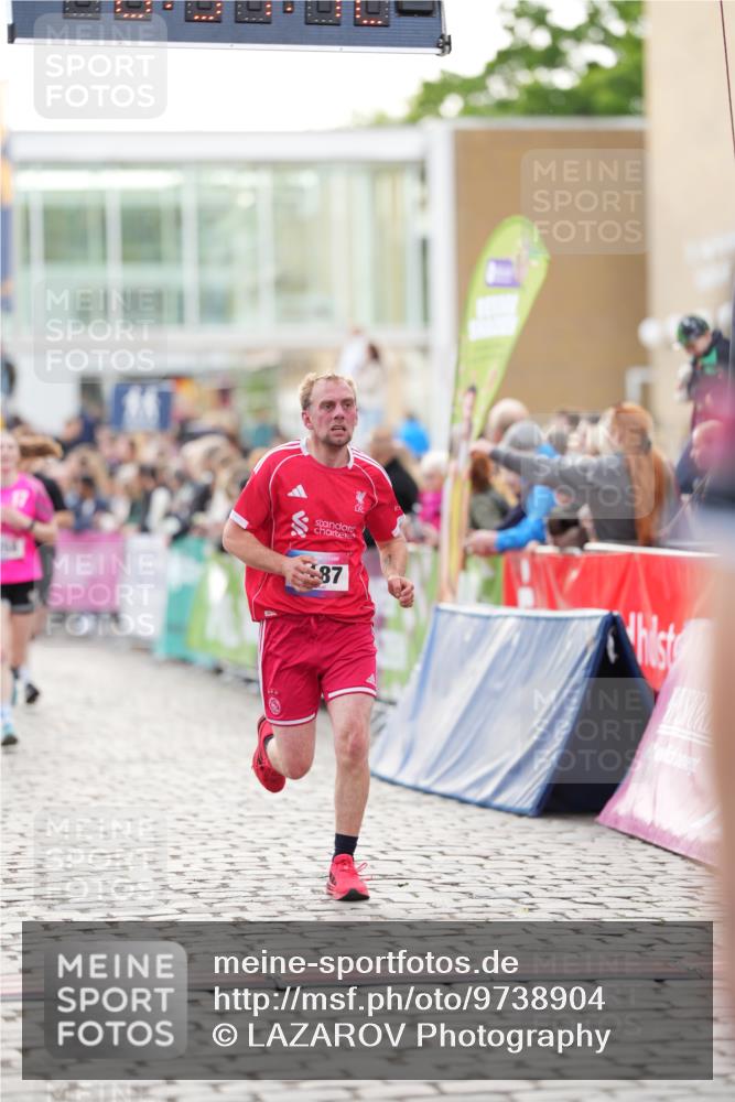 12.06.2026 - Holstenköstenlauf LAZAROV Photography http://msf.ph/oto/9738904 12.06.2026 19:54:11 Laufen 3187, 4258, 4460, 4881, 4930 meine-sportfotos.de