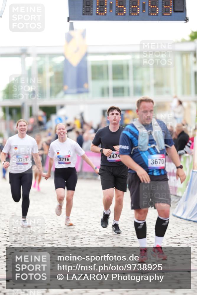 12.06.2026 - Holstenköstenlauf LAZAROV Photography http://msf.ph/oto/9738925 12.06.2026 19:53:52 Laufen 3342, 3474, 3670, 3716, 3717, 3976, 4197, 4721, 4829 meine-sportfotos.de