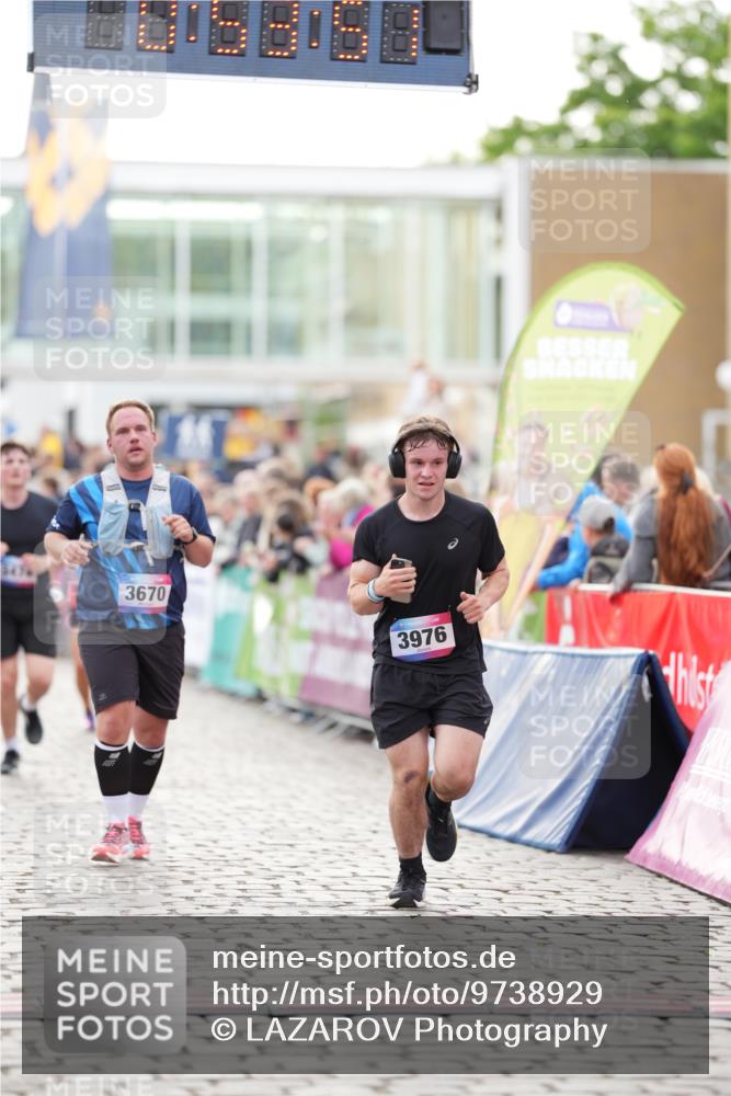 12.06.2026 - Holstenköstenlauf LAZAROV Photography http://msf.ph/oto/9738929 12.06.2026 19:53:50 Laufen 3342, 3474, 3670, 3716, 3717, 3976, 4197, 4721 meine-sportfotos.de