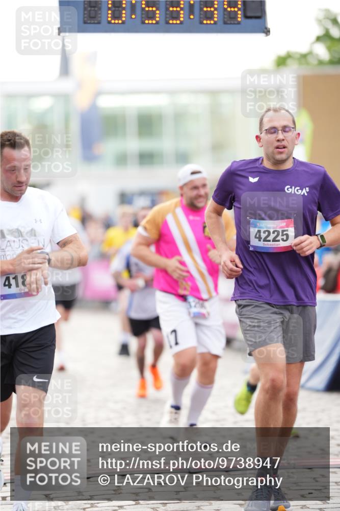 12.06.2026 - Holstenköstenlauf LAZAROV Photography http://msf.ph/oto/9738947 12.06.2026 19:53:33 Laufen 3186, 3206, 3434, 3557, 3615, 4173, 4184, 4225, 4625 meine-sportfotos.de