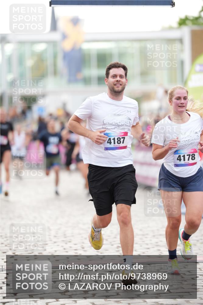 12.06.2026 - Holstenköstenlauf LAZAROV Photography http://msf.ph/oto/9738969 12.06.2026 19:53:17 Laufen 3086, 3573, 4157, 4178, 4187, 4237, 4411, 4444, 4582, 4806 meine-sportfotos.de