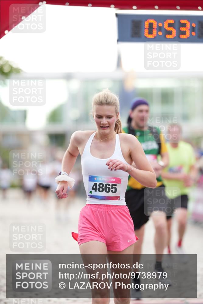12.06.2026 - Holstenköstenlauf LAZAROV Photography http://msf.ph/oto/9738979 12.06.2026 19:53:09 Laufen 3095, 3215, 3449, 3573, 3827, 4865 meine-sportfotos.de