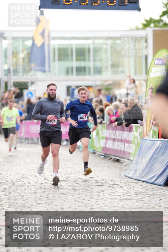 12.06.2026 - Holstenköstenlauf LAZAROV Photography http://msf.ph/oto/9738985 12.06.2026 19:53:06 Laufen 3095, 3215, 3349, 3449, 3595, 3827, 4417, 4865 meine-sportfotos.de