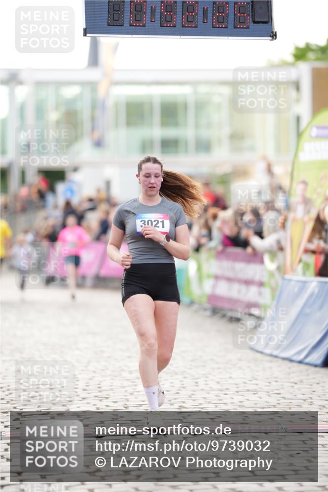 12.06.2026 - Holstenköstenlauf LAZAROV Photography http://msf.ph/oto/9739032 12.06.2026 19:52:24 Laufen 3021 meine-sportfotos.de