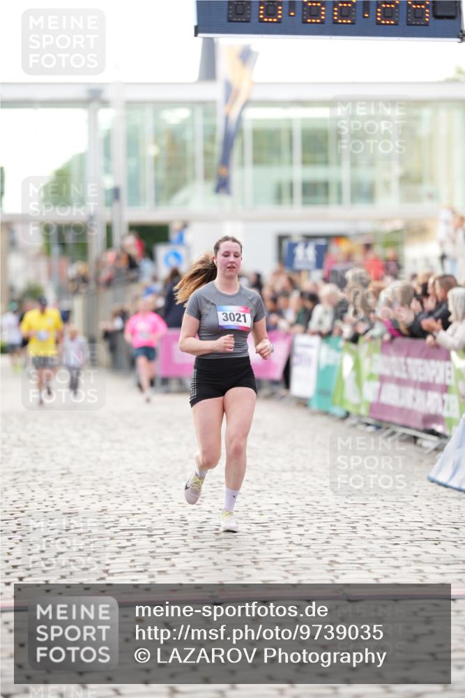 12.06.2026 - Holstenköstenlauf LAZAROV Photography http://msf.ph/oto/9739035 12.06.2026 19:52:23 Laufen 3014, 3021, 4356 meine-sportfotos.de