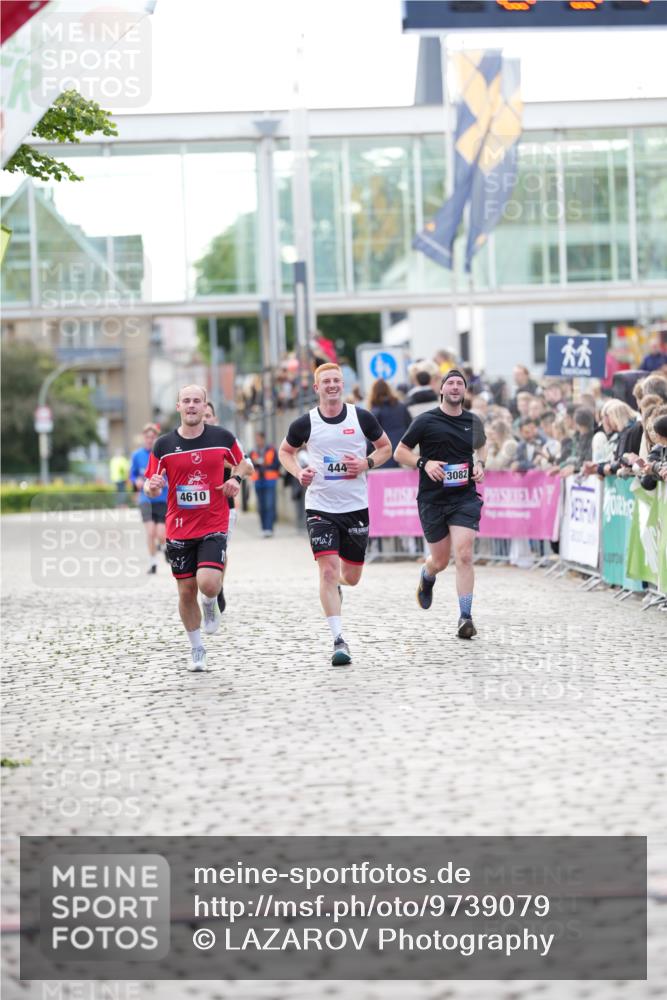 12.06.2026 - Holstenköstenlauf LAZAROV Photography http://msf.ph/oto/9739079 12.06.2026 19:51:35 Laufen 3082, 3236, 3341, 4440, 4610, 4883 meine-sportfotos.de