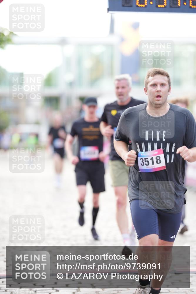 12.06.2026 - Holstenköstenlauf LAZAROV Photography http://msf.ph/oto/9739091 12.06.2026 19:51:23 Laufen 3106, 3429, 3518, 3522, 3723, 4499, 4761, 4871, 4923 meine-sportfotos.de
