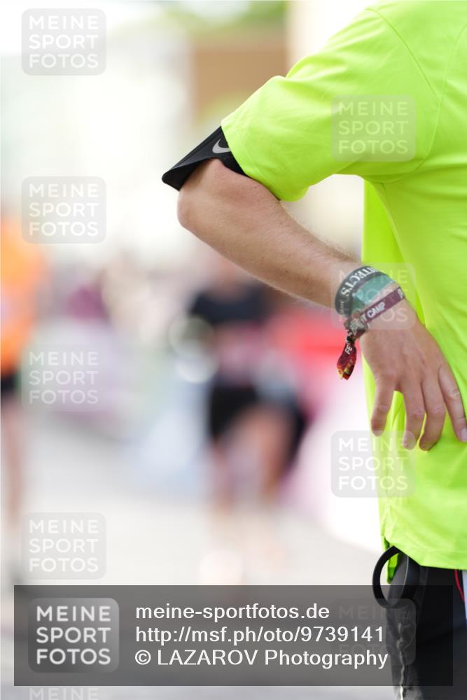 12.06.2026 - Holstenköstenlauf LAZAROV Photography http://msf.ph/oto/9739141 12.06.2026 19:50:31 Laufen 3027, 3416, 3430, 4266, 4418, 4437, 4684, 4685 meine-sportfotos.de
