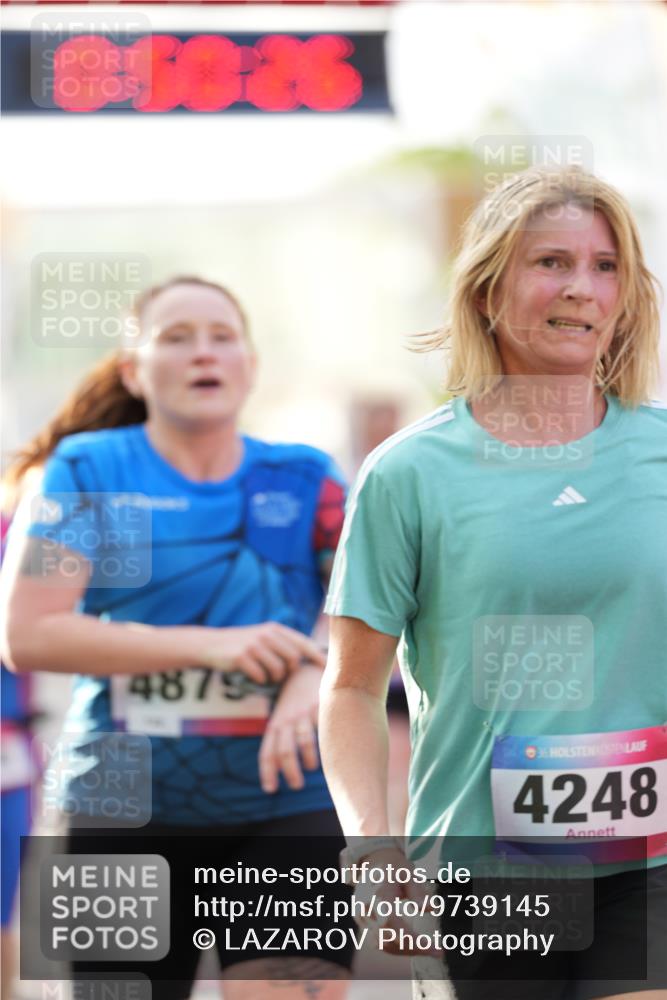 12.06.2026 - Holstenköstenlauf LAZAROV Photography http://msf.ph/oto/9739145 12.06.2026 19:50:25 Laufen 3027, 3112, 3524, 3946, 4248, 4418, 4437, 4719, 4879 meine-sportfotos.de