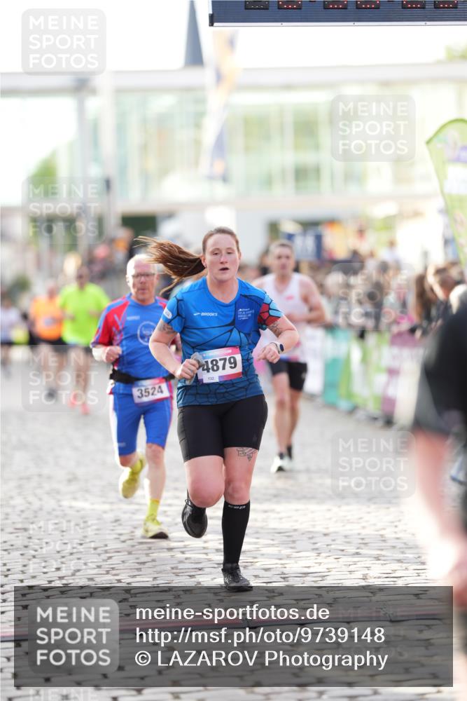 12.06.2026 - Holstenköstenlauf LAZAROV Photography http://msf.ph/oto/9739148 12.06.2026 19:50:23 Laufen 3112, 3524, 3946, 3949, 4248, 4418, 4437, 4719, 4879 meine-sportfotos.de