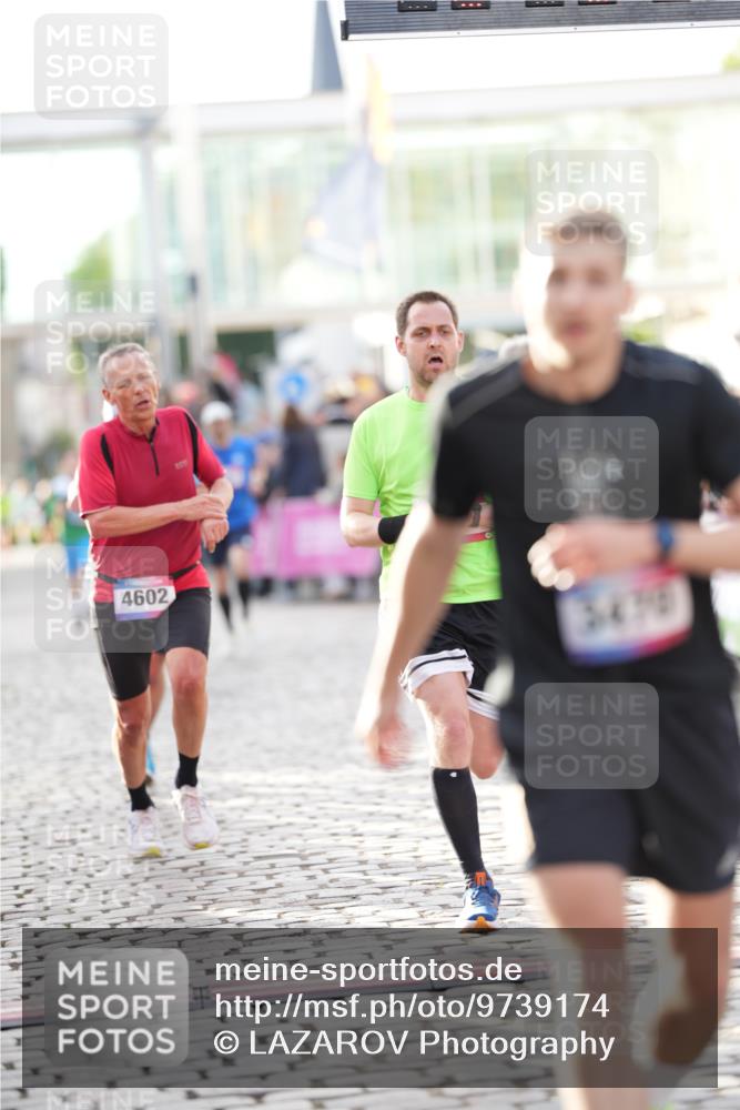 12.06.2026 - Holstenköstenlauf LAZAROV Photography http://msf.ph/oto/9739174 12.06.2026 19:49:57 Laufen 3151, 3343, 3470, 3525, 3754, 4514, 4536, 4576, 4602, 4628 meine-sportfotos.de