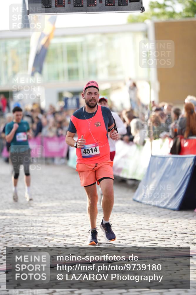 12.06.2026 - Holstenköstenlauf LAZAROV Photography http://msf.ph/oto/9739180 12.06.2026 19:49:53 Laufen 3470, 3525, 3754, 3838, 4514, 4536, 4576, 4661 meine-sportfotos.de