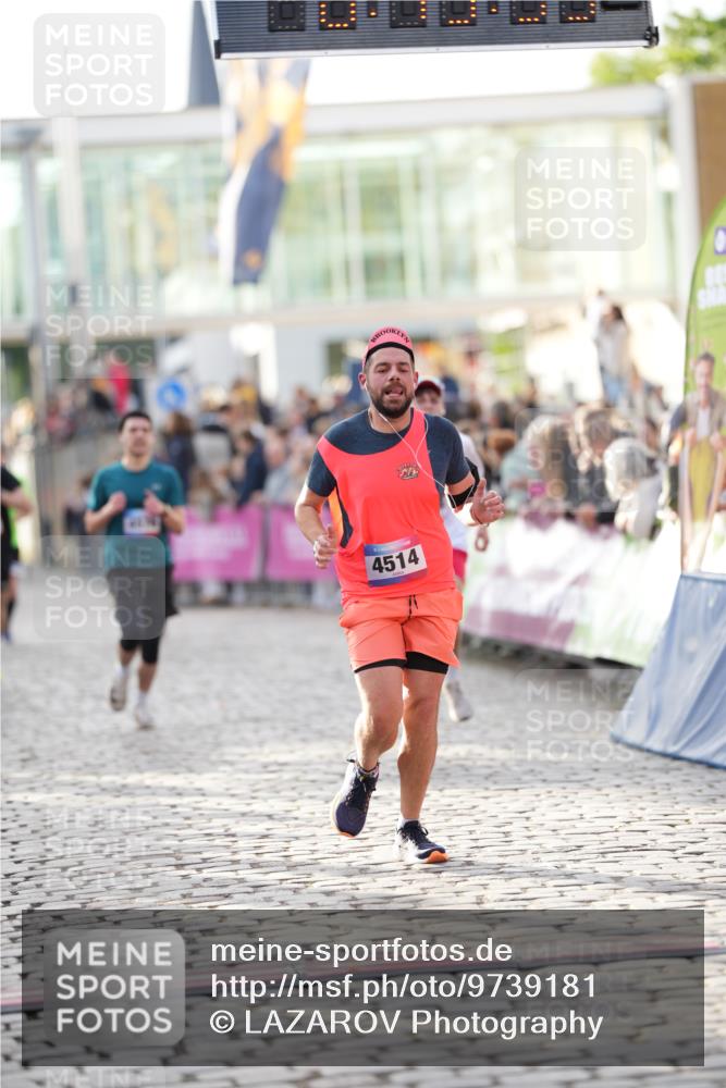 12.06.2026 - Holstenköstenlauf LAZAROV Photography http://msf.ph/oto/9739181 12.06.2026 19:49:52 Laufen 3470, 3754, 3838, 4514, 4536, 4576, 4661 meine-sportfotos.de