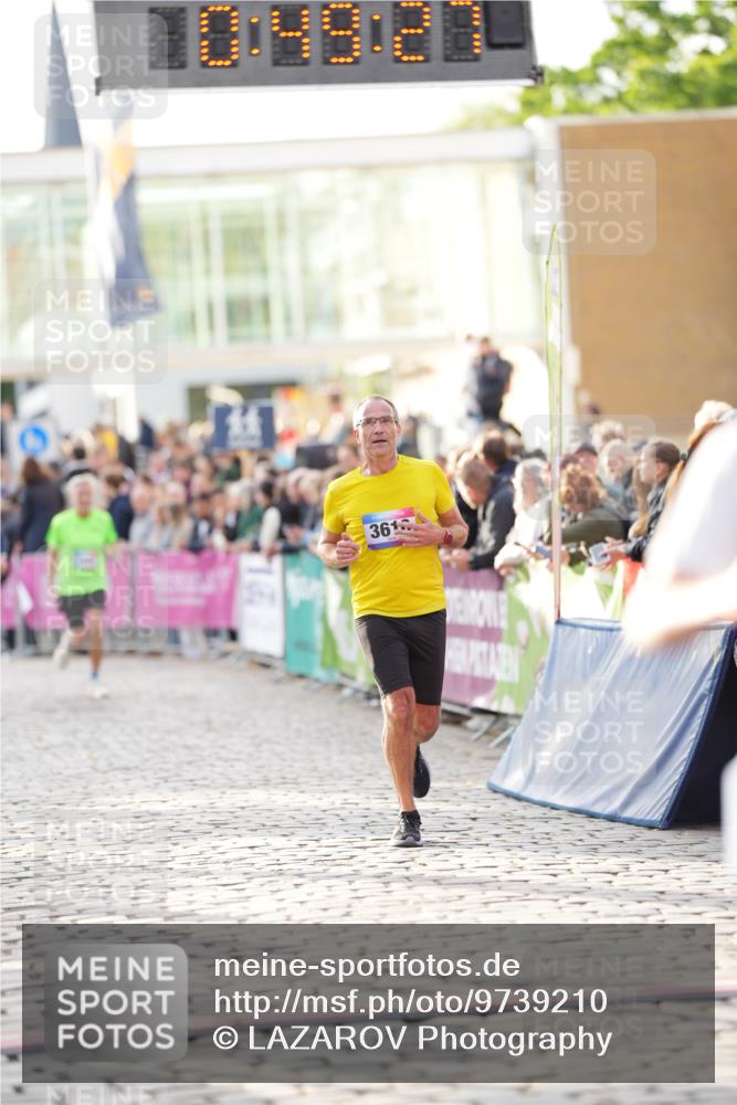 12.06.2026 - Holstenköstenlauf LAZAROV Photography http://msf.ph/oto/9739210 12.06.2026 19:49:26 Laufen 3101, 3567, 3610 meine-sportfotos.de