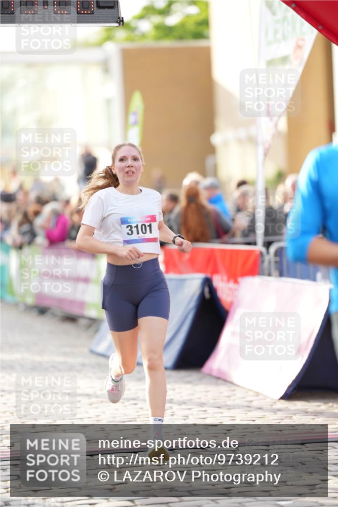 12.06.2026 - Holstenköstenlauf LAZAROV Photography http://msf.ph/oto/9739212 12.06.2026 19:49:25 Laufen 3101, 3567, 3610, 3866 meine-sportfotos.de