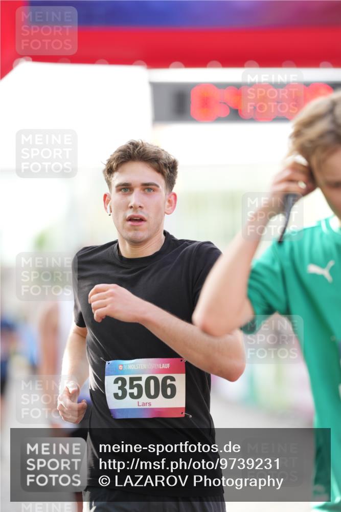 12.06.2026 - Holstenköstenlauf LAZAROV Photography http://msf.ph/oto/9739231 12.06.2026 19:49:08 Laufen 3132, 3259, 3506, 3715, 4412, 4428 meine-sportfotos.de