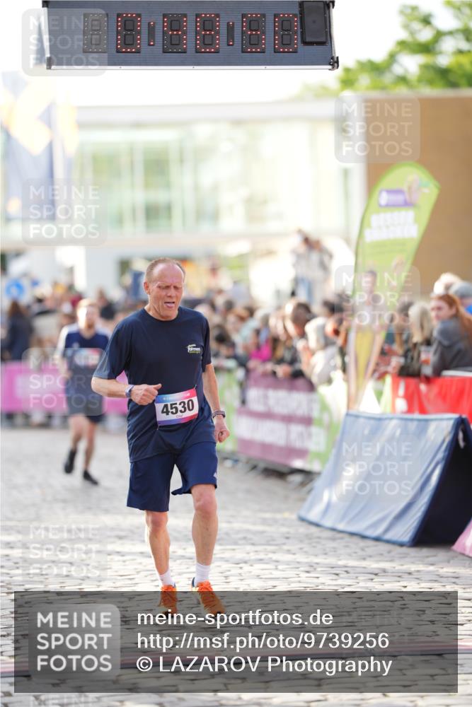 12.06.2026 - Holstenköstenlauf LAZAROV Photography http://msf.ph/oto/9739256 12.06.2026 19:48:49 Laufen 3034, 3051, 3146, 3624, 3884, 4124, 4152, 4530 meine-sportfotos.de