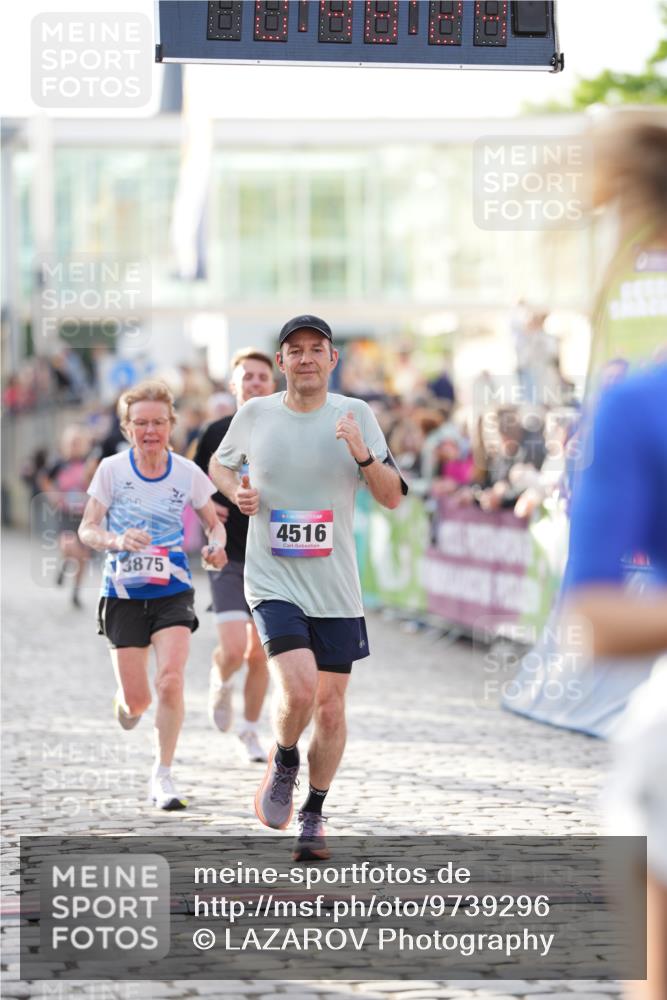 12.06.2026 - Holstenköstenlauf LAZAROV Photography http://msf.ph/oto/9739296 12.06.2026 19:48:23 Laufen 3126, 3208, 3307, 3875, 4161, 4516, 4669, 4919 meine-sportfotos.de