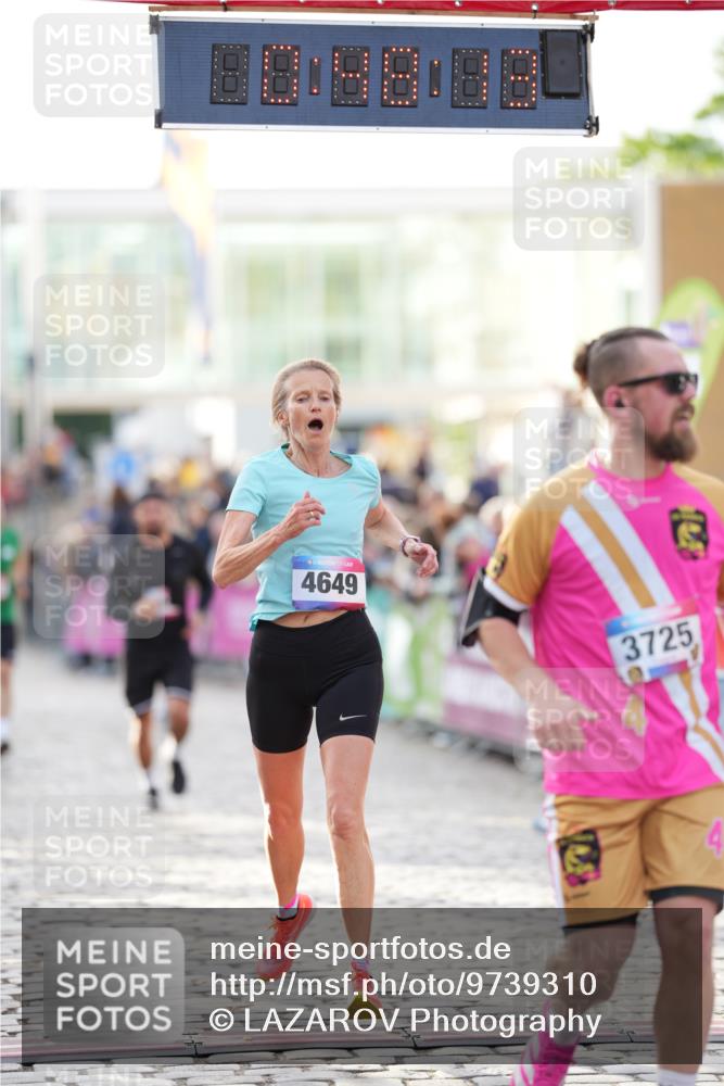 12.06.2026 - Holstenköstenlauf LAZAROV Photography http://msf.ph/oto/9739310 12.06.2026 19:48:12 Laufen 3725, 3848, 4121, 4649, 4711 meine-sportfotos.de