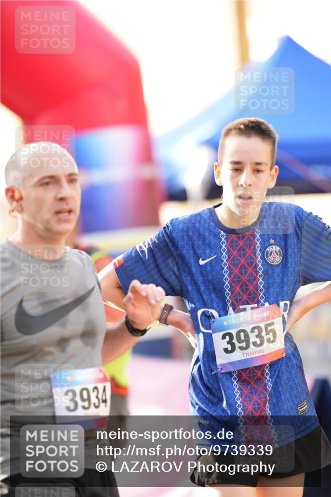 12.06.2026 - Holstenköstenlauf LAZAROV Photography http://msf.ph/oto/9739339 12.06.2026 19:47:36 Laufen 3693, 3889, 3934, 3935, 4527 meine-sportfotos.de
