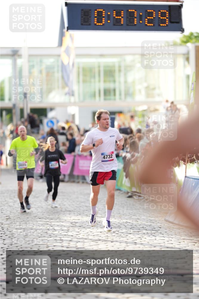 12.06.2026 - Holstenköstenlauf LAZAROV Photography http://msf.ph/oto/9739349 12.06.2026 19:47:28 Laufen 3193, 3533, 3889, 4176, 4527, 4647, 4732 meine-sportfotos.de