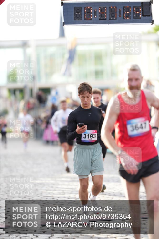 12.06.2026 - Holstenköstenlauf LAZAROV Photography http://msf.ph/oto/9739354 12.06.2026 19:47:23 Laufen 3193, 3533, 3647, 4176, 4546, 4647 meine-sportfotos.de