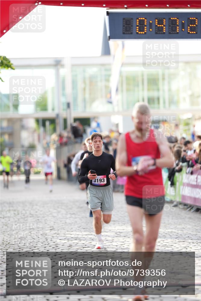 12.06.2026 - Holstenköstenlauf LAZAROV Photography http://msf.ph/oto/9739356 12.06.2026 19:47:21 Laufen 3193, 3533, 3647, 4546, 4647 meine-sportfotos.de