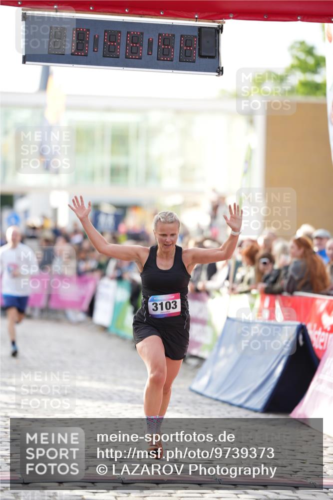 12.06.2026 - Holstenköstenlauf LAZAROV Photography http://msf.ph/oto/9739373 12.06.2026 19:46:53 Laufen 3103, 4528 meine-sportfotos.de