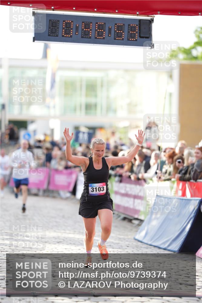 12.06.2026 - Holstenköstenlauf LAZAROV Photography http://msf.ph/oto/9739374 12.06.2026 19:46:53 Laufen 3103, 4528 meine-sportfotos.de