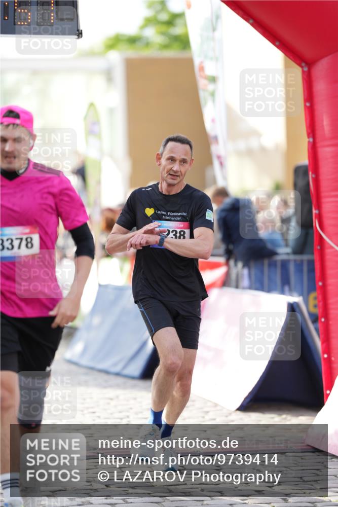 12.06.2026 - Holstenköstenlauf LAZAROV Photography http://msf.ph/oto/9739414 12.06.2026 19:45:56 Laufen 3378, 4167, 4188, 4238, 4700 meine-sportfotos.de