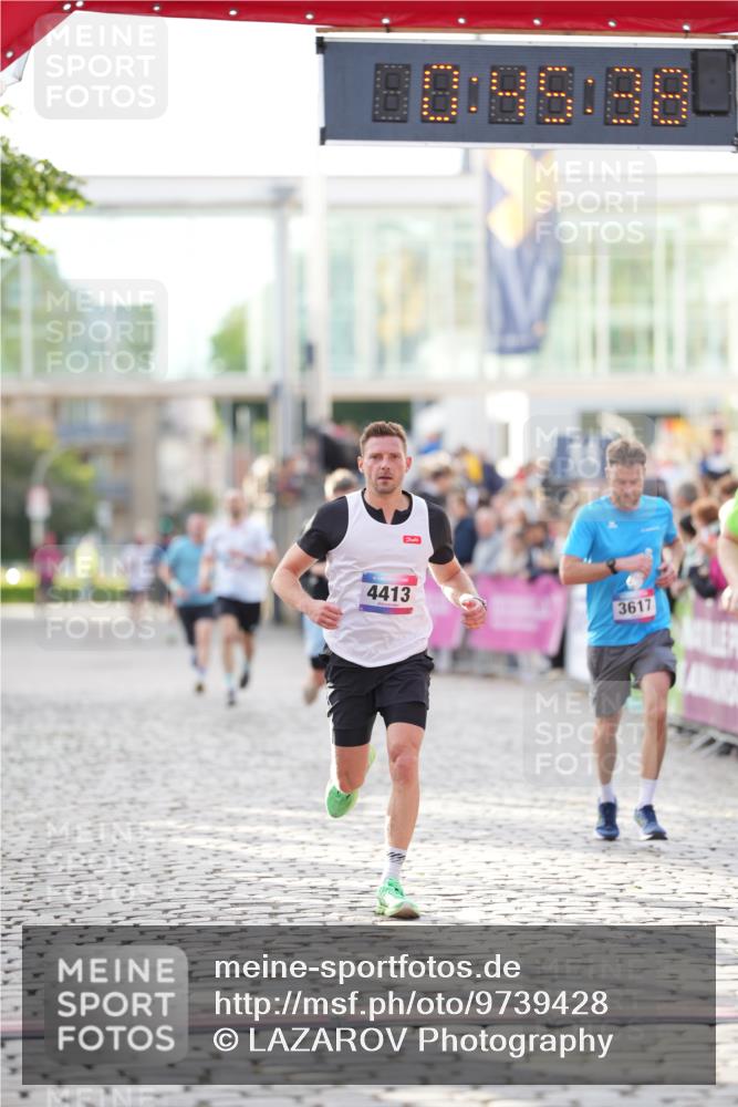 12.06.2026 - Holstenköstenlauf LAZAROV Photography http://msf.ph/oto/9739428 12.06.2026 19:45:37 Laufen 3123, 3209, 3540, 3617, 4192, 4413, 4620 meine-sportfotos.de
