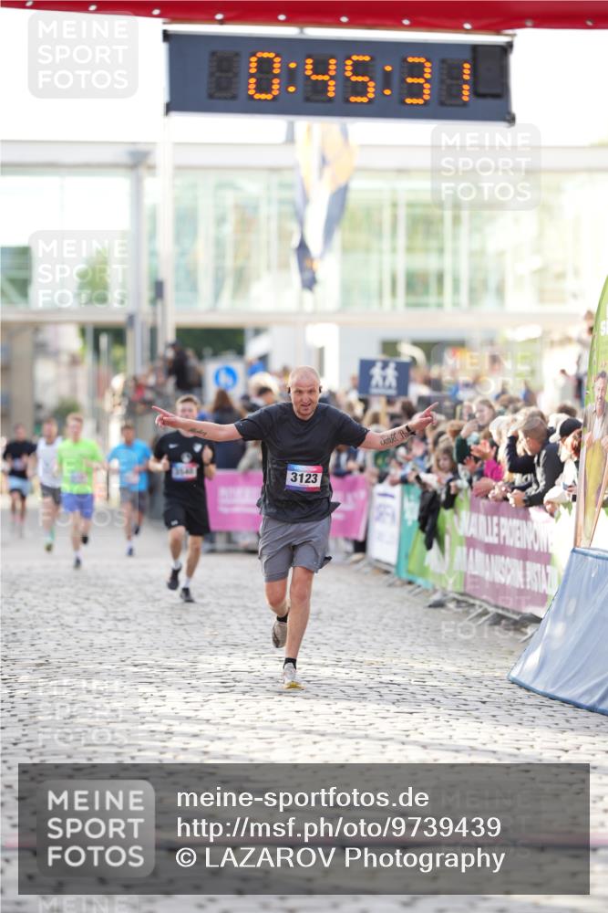 12.06.2026 - Holstenköstenlauf LAZAROV Photography http://msf.ph/oto/9739439 12.06.2026 19:45:30 Laufen 3123, 3540, 3560, 3998 meine-sportfotos.de