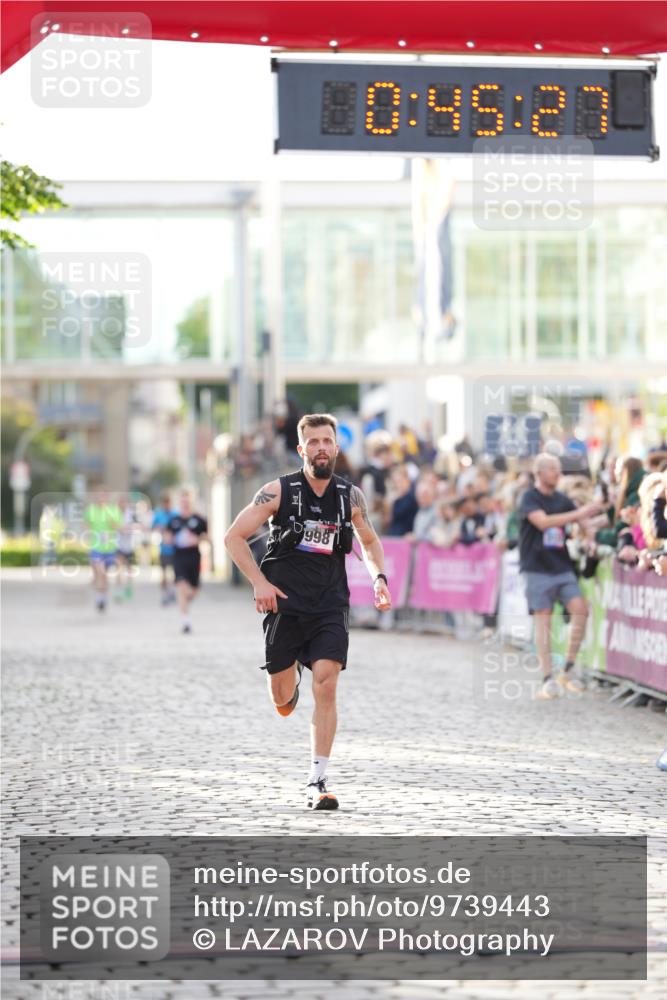 12.06.2026 - Holstenköstenlauf LAZAROV Photography http://msf.ph/oto/9739443 12.06.2026 19:45:26 Laufen 3560, 3998 meine-sportfotos.de