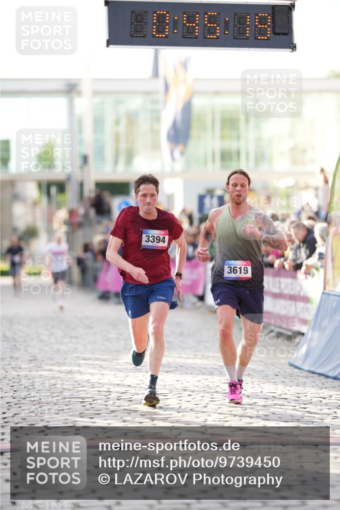 12.06.2026 - Holstenköstenlauf LAZAROV Photography http://msf.ph/oto/9739450 12.06.2026 19:45:18 Laufen 3394, 3619, 3948, 4648 meine-sportfotos.de