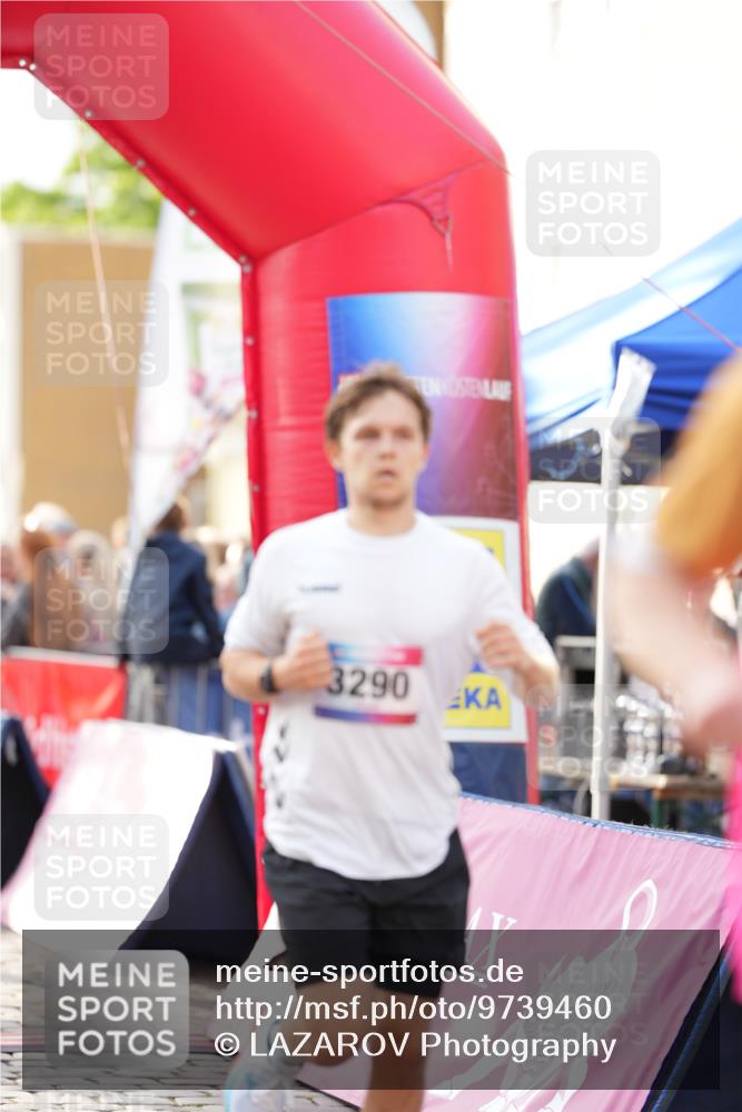 12.06.2026 - Holstenköstenlauf LAZAROV Photography http://msf.ph/oto/9739460 12.06.2026 19:45:10 Laufen 3203, 3290, 3948, 4648 meine-sportfotos.de