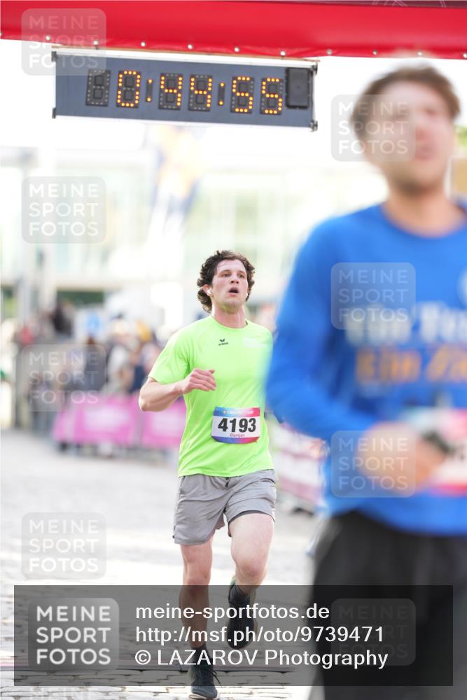 12.06.2026 - Holstenköstenlauf LAZAROV Photography http://msf.ph/oto/9739471 12.06.2026 19:44:54 Laufen 3881, 4193, 4294, 4896 meine-sportfotos.de