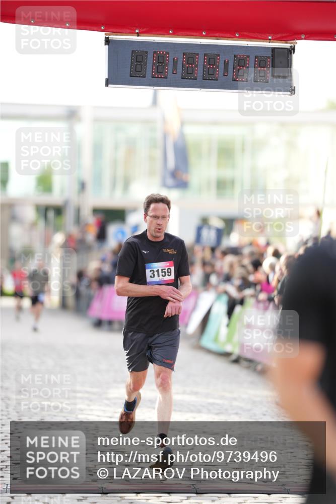 12.06.2026 - Holstenköstenlauf LAZAROV Photography http://msf.ph/oto/9739496 12.06.2026 19:44:23 Laufen 3159, 4249 meine-sportfotos.de