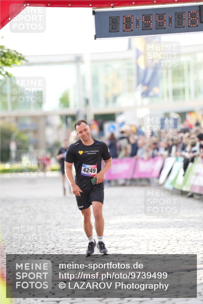 12.06.2026 - Holstenköstenlauf LAZAROV Photography http://msf.ph/oto/9739499 12.06.2026 19:44:17 Laufen 4249 meine-sportfotos.de