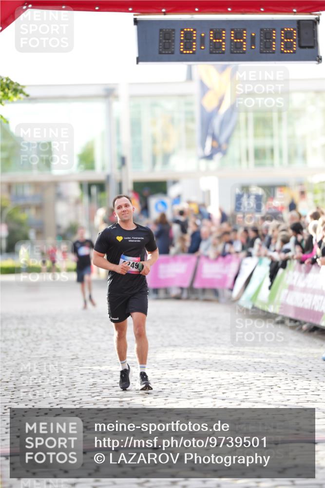 12.06.2026 - Holstenköstenlauf LAZAROV Photography http://msf.ph/oto/9739501 12.06.2026 19:44:17 Laufen 4249 meine-sportfotos.de