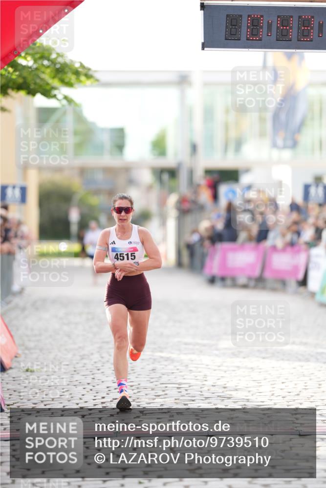 12.06.2026 - Holstenköstenlauf LAZAROV Photography http://msf.ph/oto/9739510 12.06.2026 19:43:59 Laufen 3272, 4515 meine-sportfotos.de