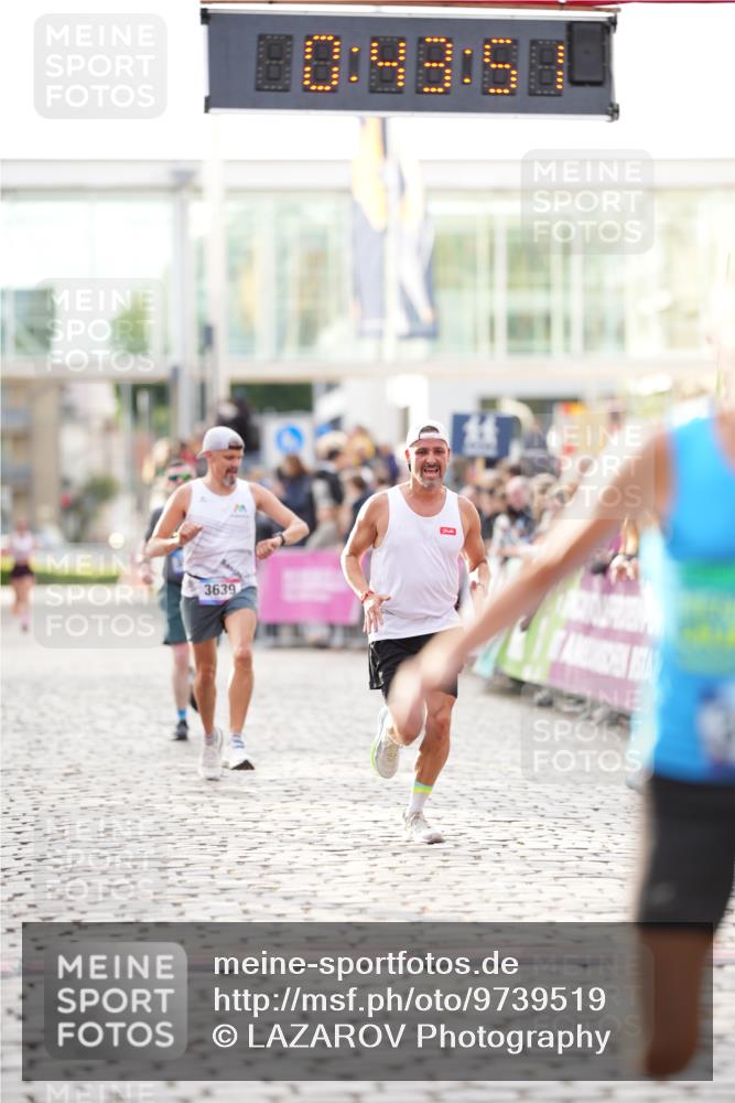 12.06.2026 - Holstenköstenlauf LAZAROV Photography http://msf.ph/oto/9739519 12.06.2026 19:43:50 Laufen 3272, 3599, 3639, 4434 meine-sportfotos.de