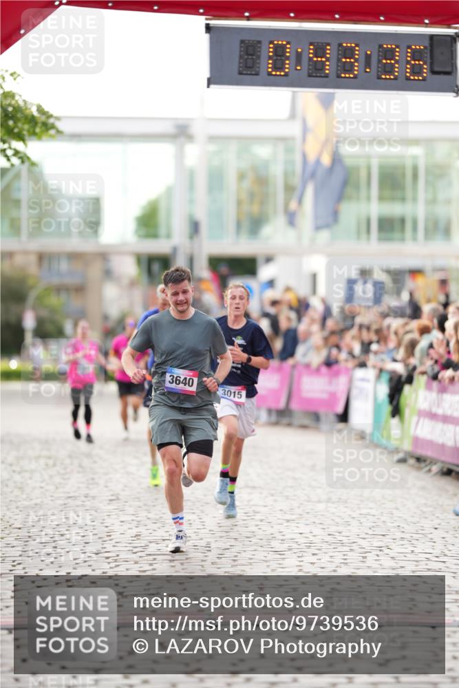 12.06.2026 - Holstenköstenlauf LAZAROV Photography http://msf.ph/oto/9739536 12.06.2026 19:43:35 Laufen 3015, 3188, 3640, 3737, 4164, 4843 meine-sportfotos.de