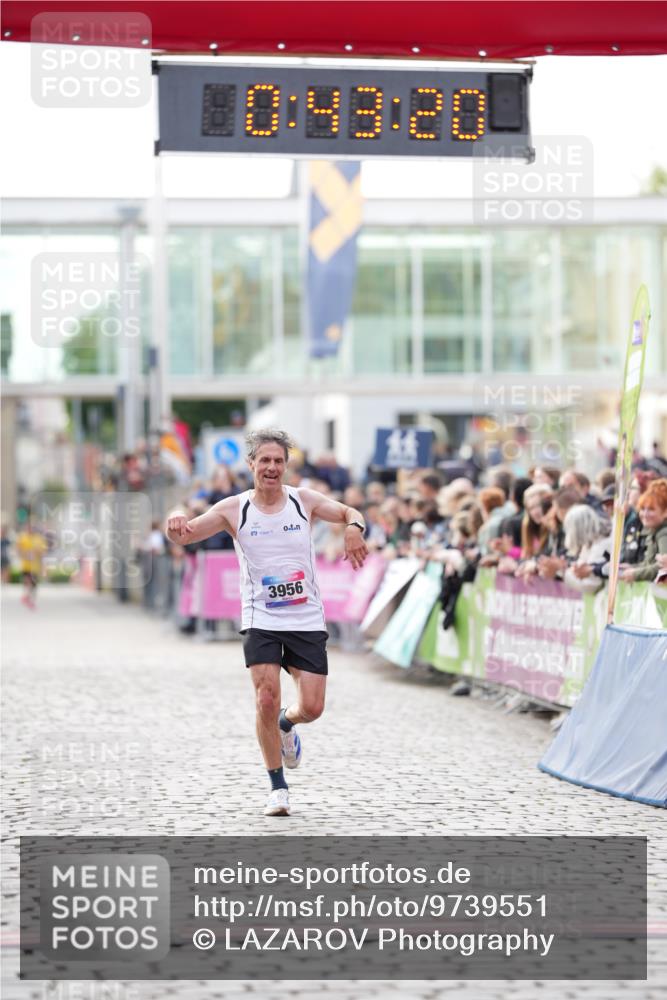 12.06.2026 - Holstenköstenlauf LAZAROV Photography http://msf.ph/oto/9739551 12.06.2026 19:43:19 Laufen 3956 meine-sportfotos.de