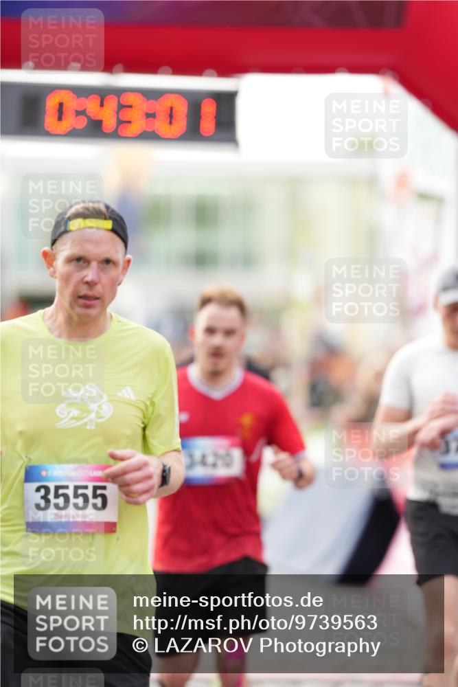 12.06.2026 - Holstenköstenlauf LAZAROV Photography http://msf.ph/oto/9739563 12.06.2026 19:43:00 Laufen 3046, 3420, 3555, 3748, 4195 meine-sportfotos.de