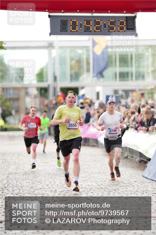 12.06.2026 - Holstenköstenlauf LAZAROV Photography http://msf.ph/oto/9739567 12.06.2026 19:42:58 Laufen 3046, 3420, 3555, 3748, 4570 meine-sportfotos.de