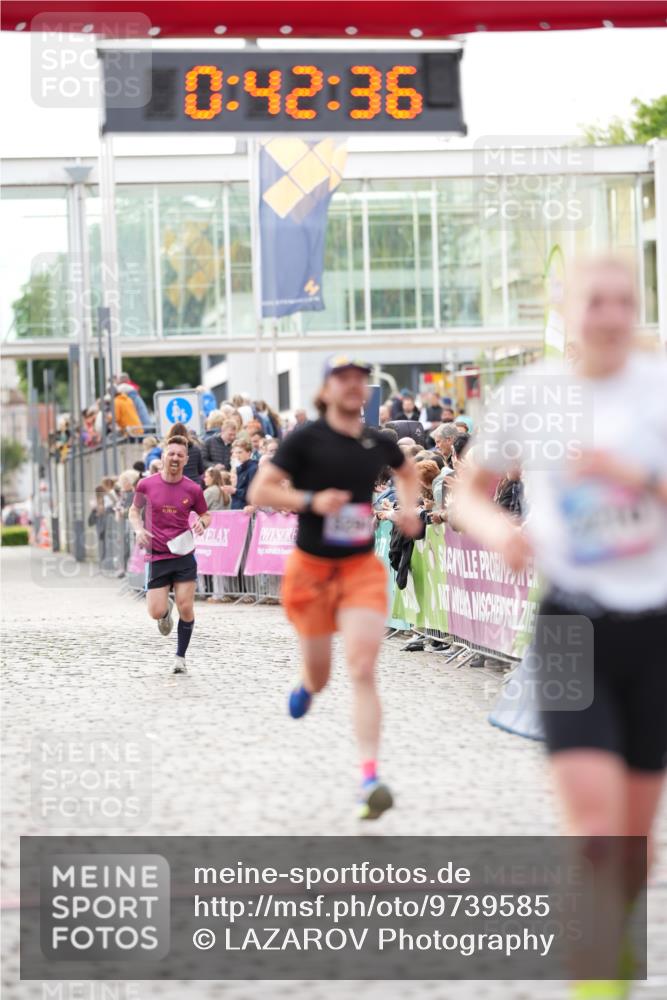 12.06.2026 - Holstenköstenlauf LAZAROV Photography http://msf.ph/oto/9739585 12.06.2026 19:42:36 Laufen 3210, 3294, 4614 meine-sportfotos.de