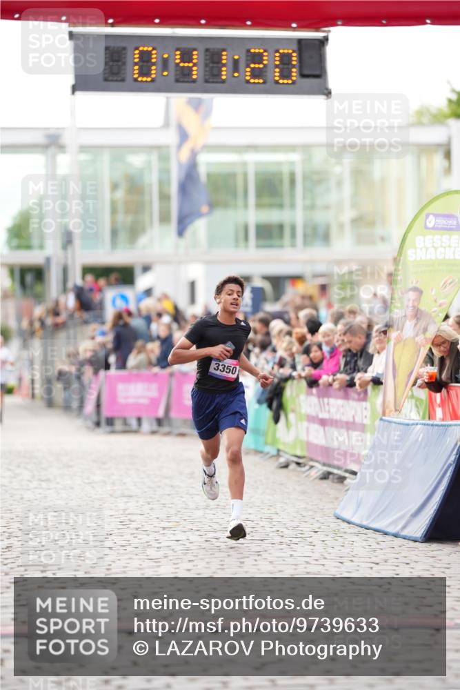 12.06.2026 - Holstenköstenlauf LAZAROV Photography http://msf.ph/oto/9739633 12.06.2026 19:41:19 Laufen 3075, 3235, 3350 meine-sportfotos.de