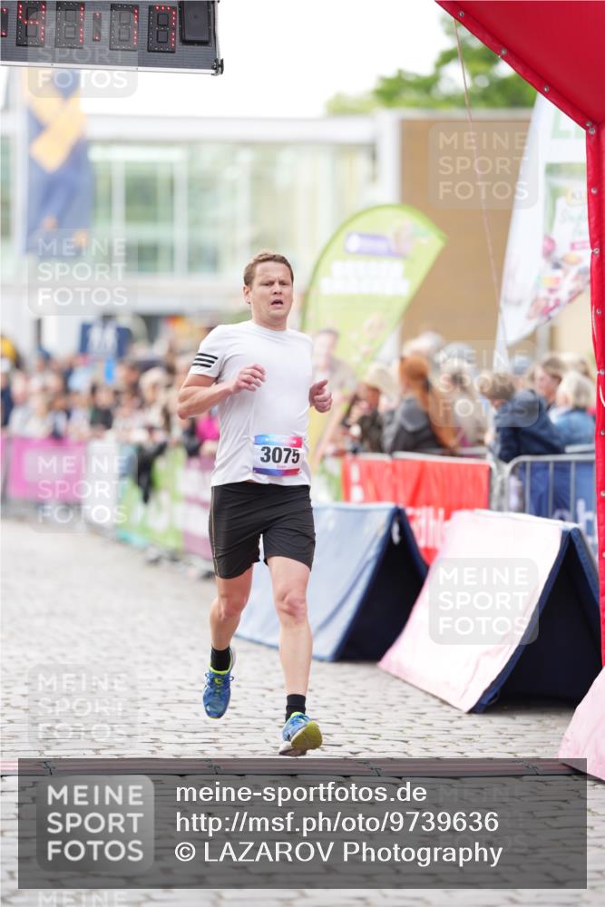 12.06.2026 - Holstenköstenlauf LAZAROV Photography http://msf.ph/oto/9739636 12.06.2026 19:41:16 Laufen 3075, 3235, 3350 meine-sportfotos.de