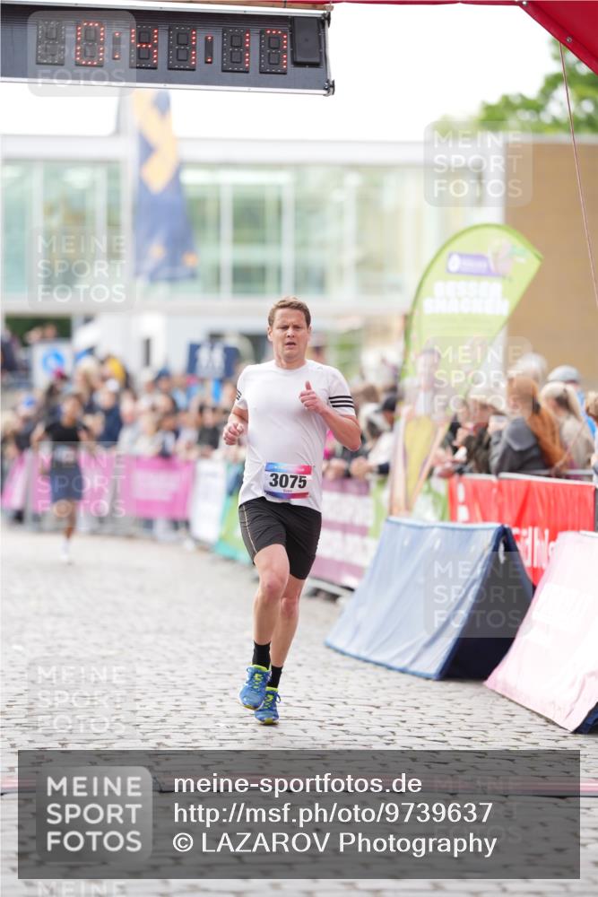 12.06.2026 - Holstenköstenlauf LAZAROV Photography http://msf.ph/oto/9739637 12.06.2026 19:41:16 Laufen 3075, 3235, 3350 meine-sportfotos.de